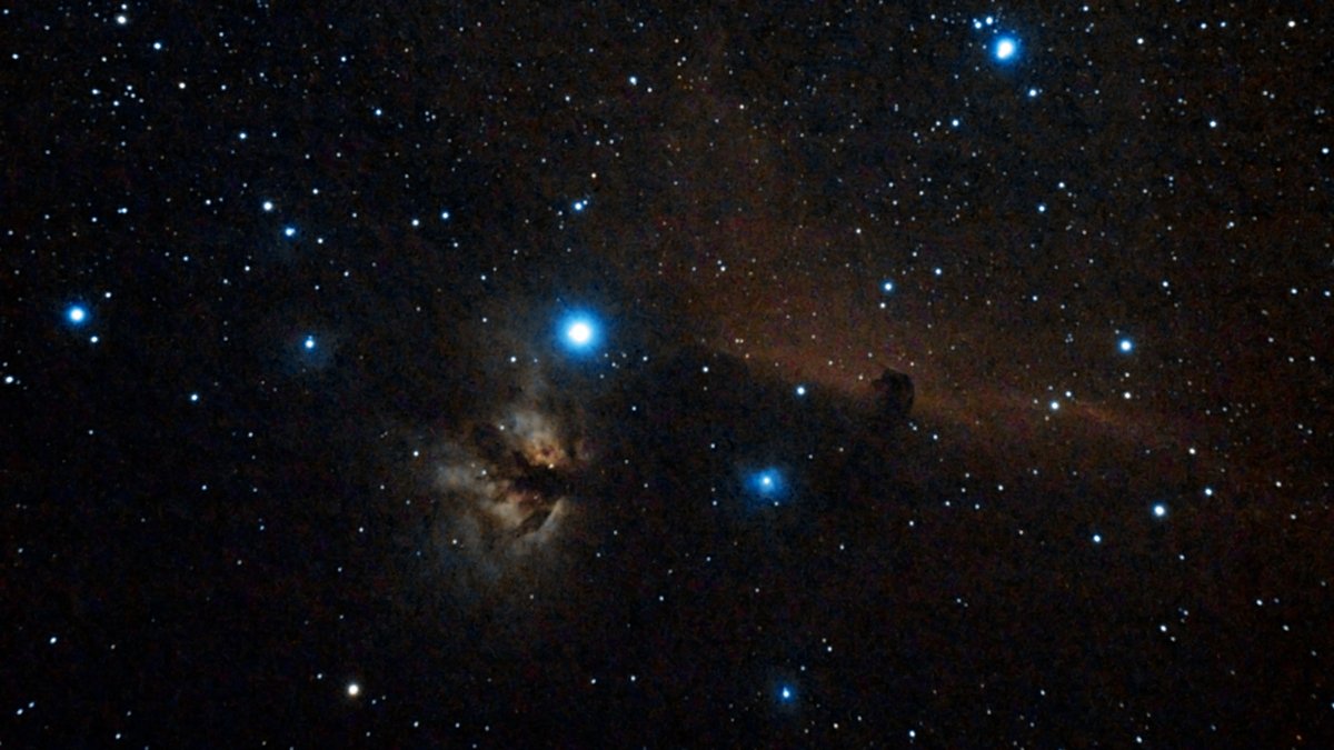 Filooweb's tweet image. #skywatcher 72ED (sans correcteur de champ)
Monture NEQ3.2 motorisée
#EOS 2000D filtre CLS
ISO 1600
50 poses de 30 secondes (+ 20 Darks 20 Offsets 20 Flats)
Empilement #deepskystacker
Recadrage #photoshop