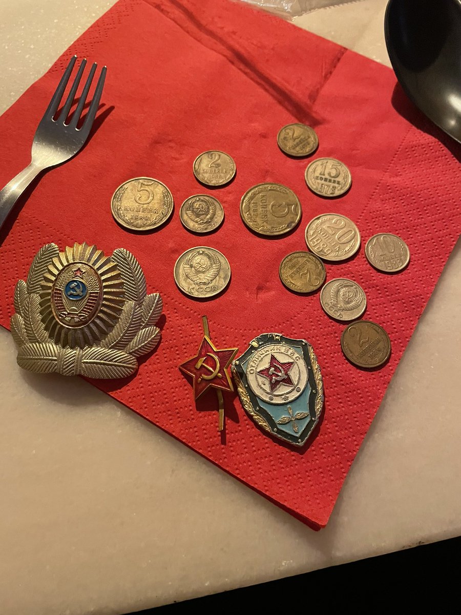 Me han traído esto de Moldavia 🥰
(El tenedor es salmantino)