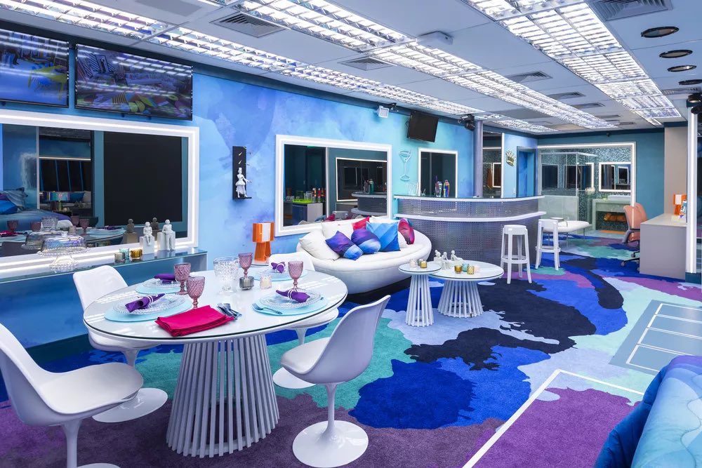 Must Pop tweet media