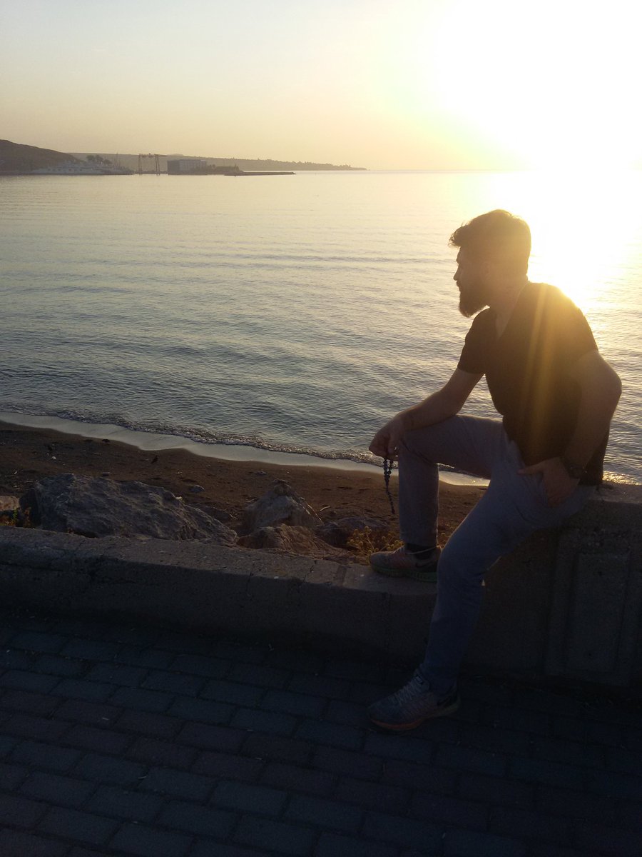 AKIN var AKIN , GÜNEŞE AKIN *

  Güneşi Zaptedecegiz,  Güneşin Zaptı Yakın ( ! ) 

#HAYDICOCUKLAR