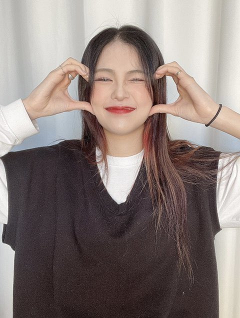 010222com's tweet image. ➳♡ 제 심장은 끝없이 뛰고 있어요 ˚₊✩‧₊