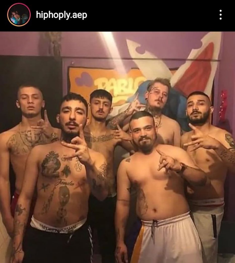 sokakta görsem karşı kaldırıma geçeceğim erkekler tam liste