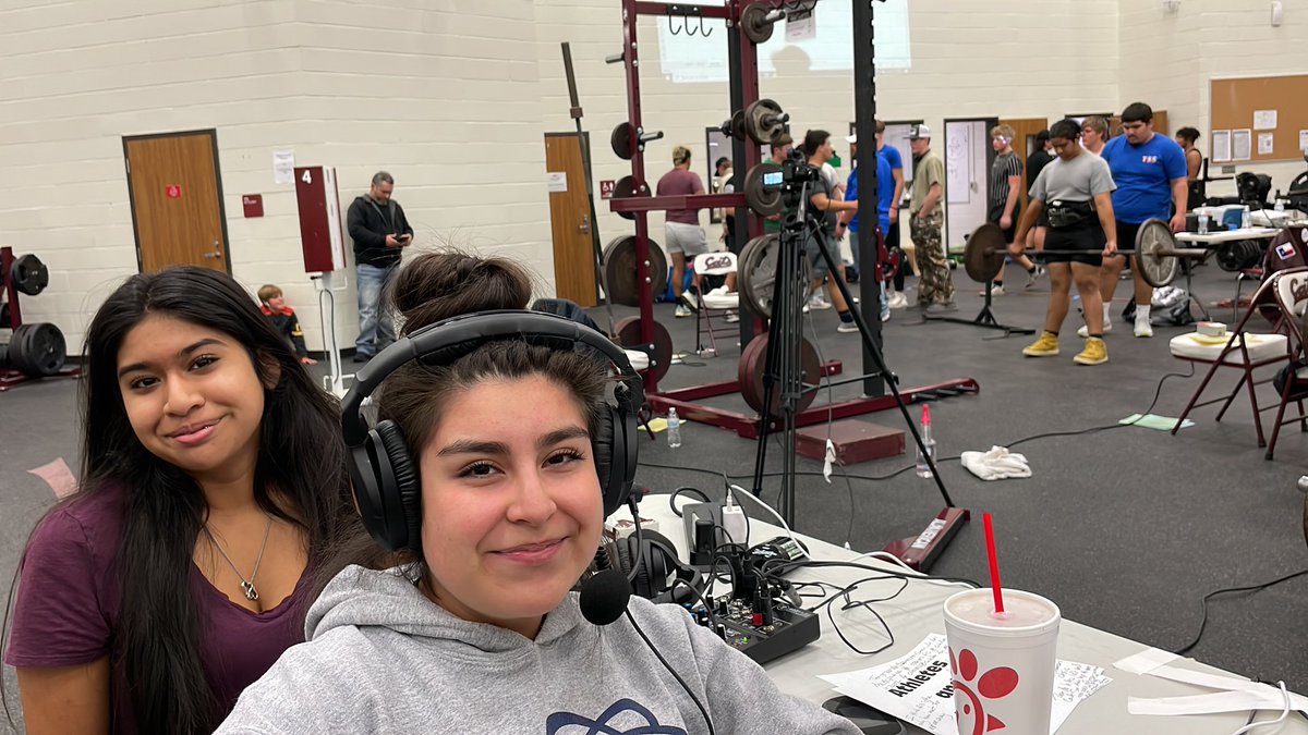 CalallenTV's tweet photo. The Asa Chambless Classic is being live-streamed right now in Calallen. 6 teams competing and getting the season rolling. Shout out to our crew of live streamers, spotters, clerks and wrappers. https://t.co/YN6PGFiq2F