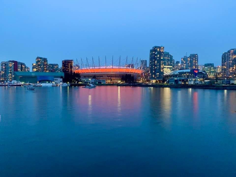 abcdconnect's tweet photo. Even BC Place in Vancouver was decked out in Cincinnati Bengals orange this week. https://t.co/EBbtzdm4qm