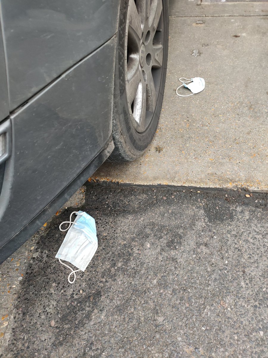 DiscardedMasks's tweet photo. Just stopped off for petrol, and found these 2 just where I parked. Lovely.
#discardedmasks https://t.co/oCiMDMmKyC