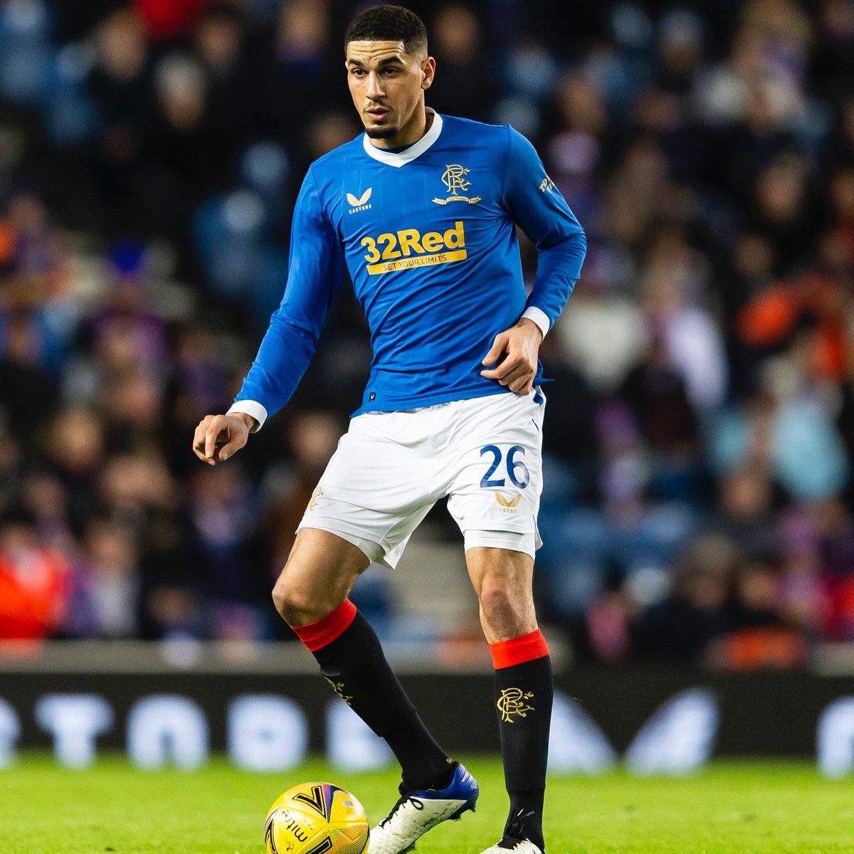 LeonBalogun's tweet photo. It’s been a long time and I’m so happy to finally be back home @RangersFC ❤️🤍💙 https://t.co/WU4Us132gz