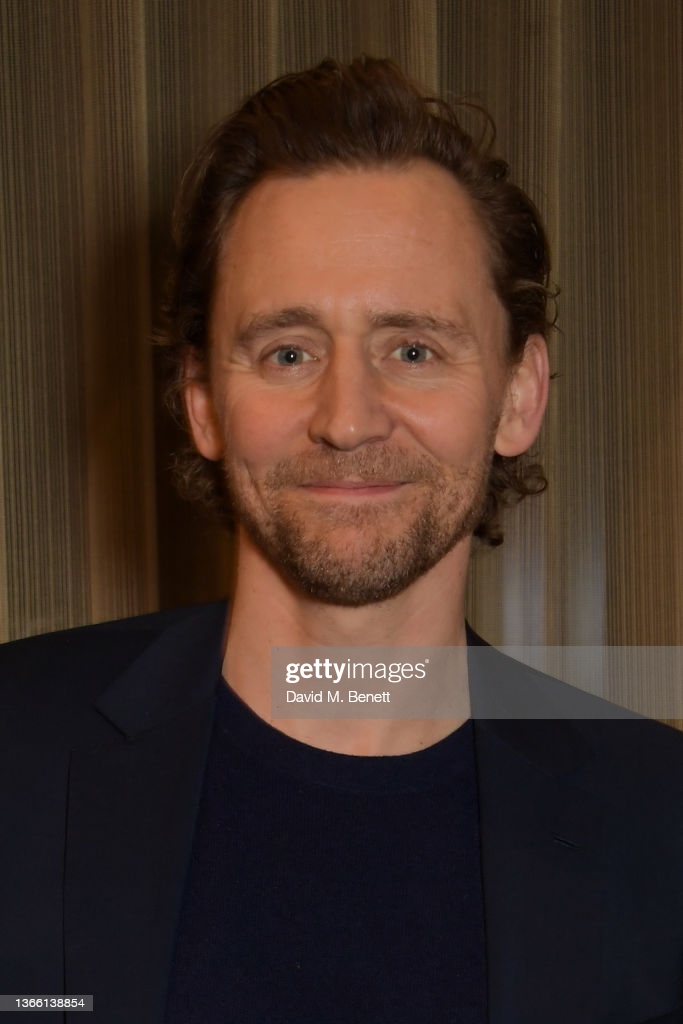 HiddlesArmy's tweet photo. #TomHiddleston at a special screening of “The Power of the Dog” on January 21, 2022.
More here: https://t.co/OAyEpRawo6 https://t.co/1LthDcrRJP