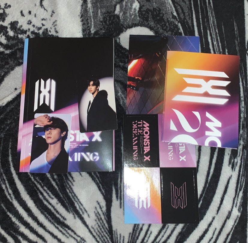 cwunshi's tweet photo. MONSTA X “The dreaming” ALBUM GIVEAWAY. I GOT DUPLICATE PCS SO IM GIVING THIS ONE AWAY. 

USA ONLY!!! 

Rules: 
like and retweet
Follow me just to stay updated
Comment your favorite song
From this album! + bias 

Winner will be picked feb 14th! 
#monstax  #thedreaming  #kpop https://t.co/en1fmpDgPz