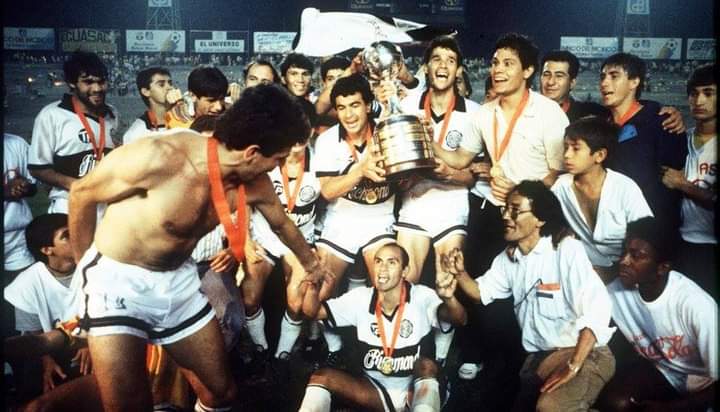 Club Olimpia 1990.
Campeón de la Copa Libertadores.