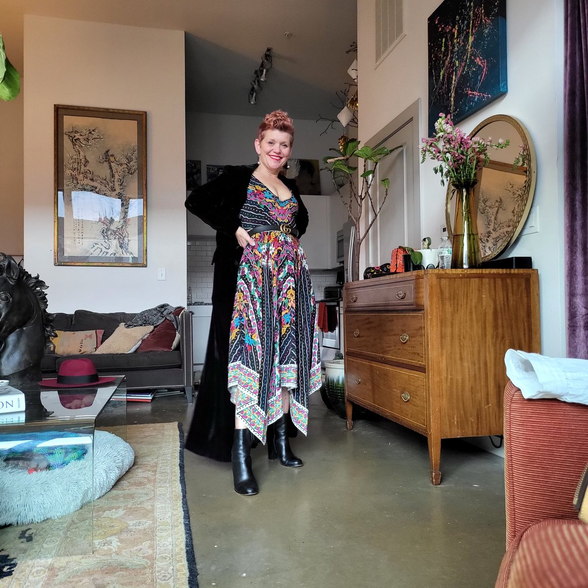 seasha's tweet photo. Day 4 Saloni dress, fav.  &amp; vintage Lord &amp; Taylor velvet coat from Leopard Lounge. https://t.co/30iec4GTUq