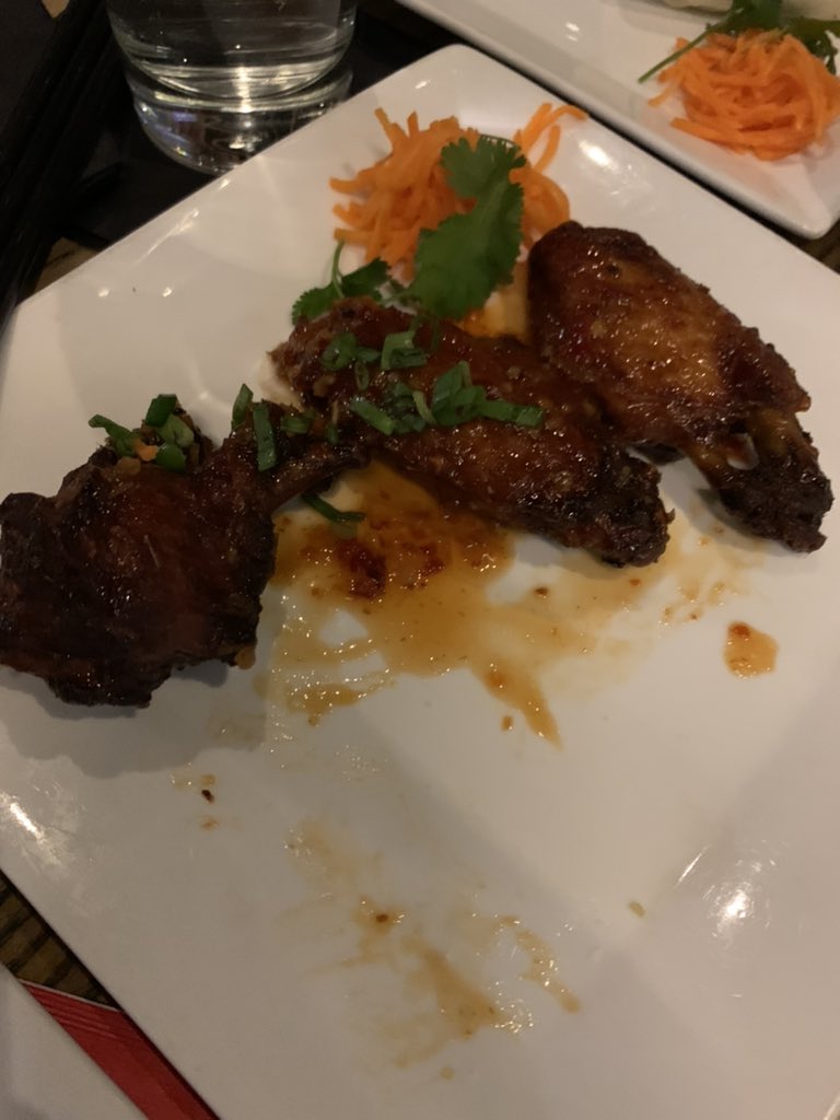 leftzalwaysrite's tweet photo. #dynamiteshrimp #thaichickenwings #porkbellysliders https://t.co/AOPg1YlgeQ