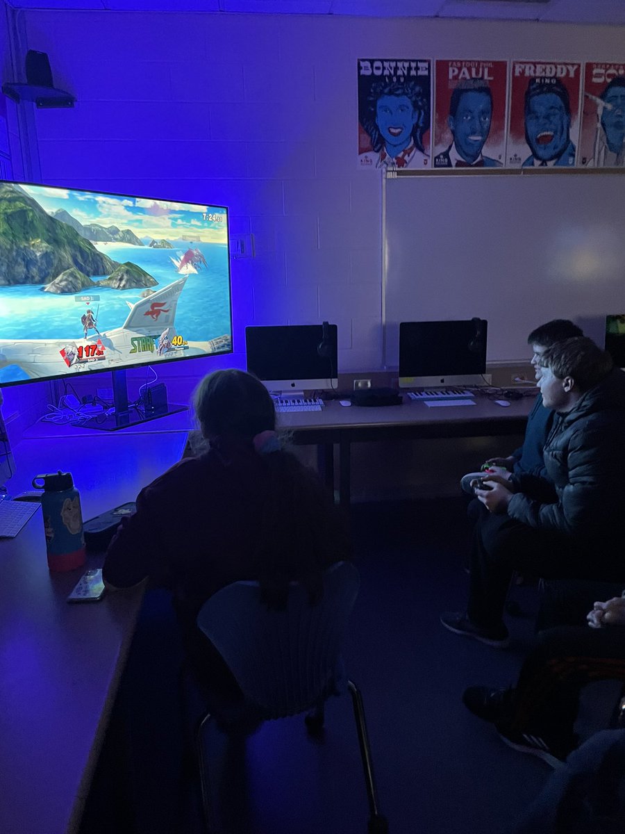 Alison Oprea tweet media