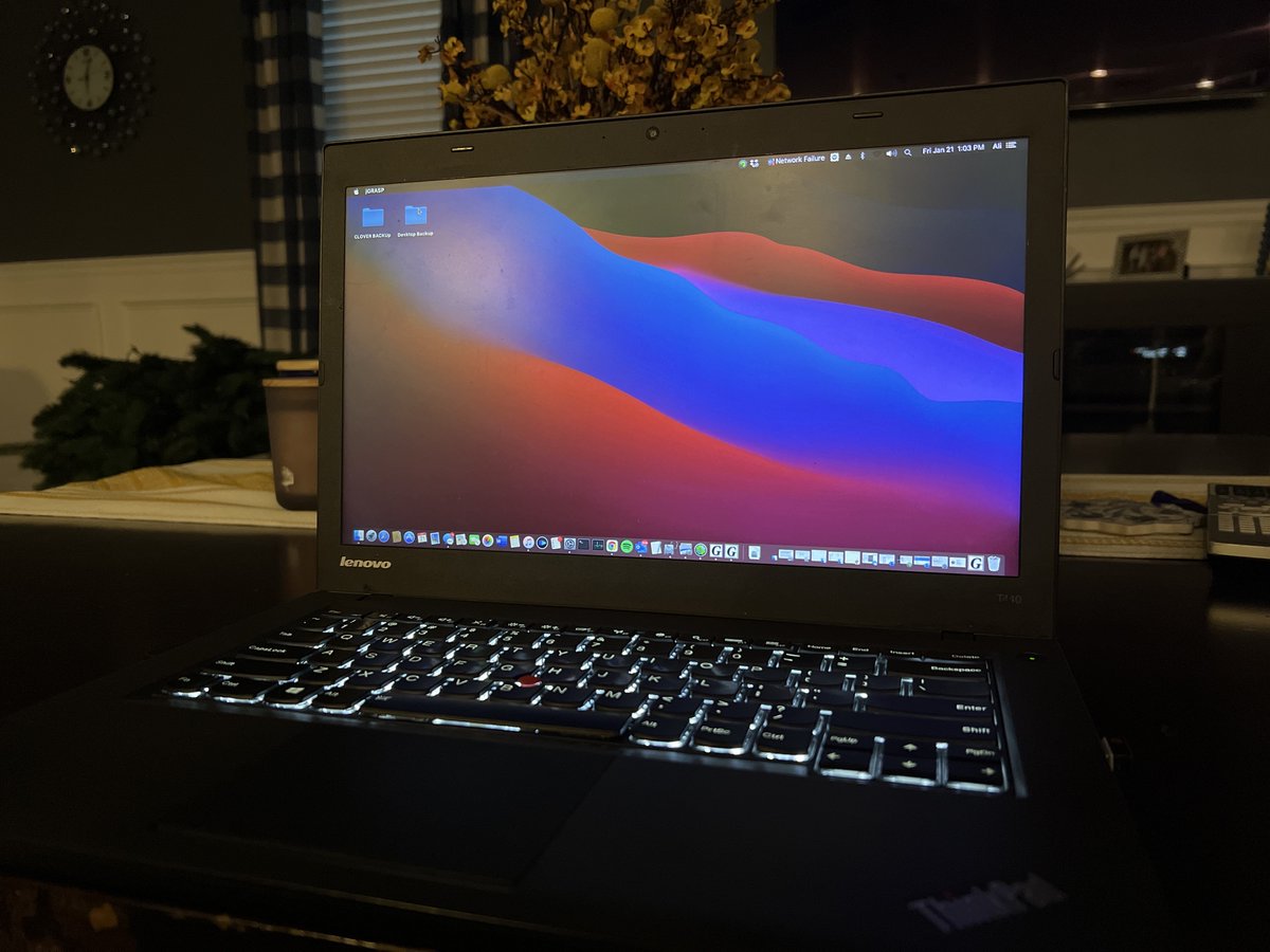 Guess I'm getting back in the Hackintosh scene, I present the $10 Hackintosh :D