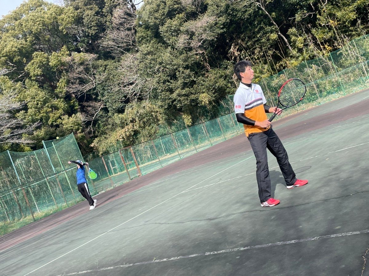 CircleToride's tweet photo. 遅めのあけましておめでとうございます🎍
先週の活動が新年初打ち🎾
メンバーは安定です🥺
今年は多くの人と活動、そして試合(交流戦含む)、イベントも出来る年にしたいです✨
今年もTRDをよろしくお願いします❤✨ https://t.co/qQ7gkowdzA