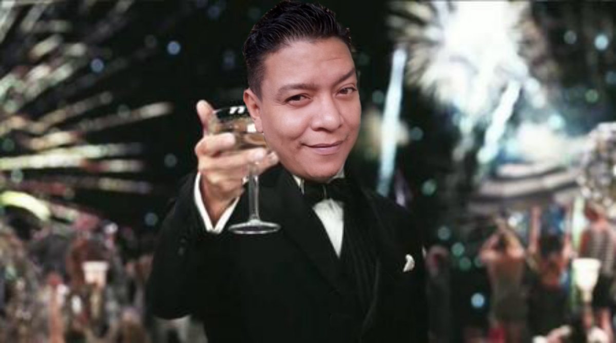 Salud x los q me siguen, x los q odian, x los q no saben quien soy jajaja pero sobre todo x esas personas q me quieren, me apoyan, me motivan y me inspiran. Pará todos Uds q saben que son mi familia twittera!!! Gracias TOTALES 😎✌️

#HAPPYBIRTHDAY #TuBarbaro #TWITTER #TuBarbaro