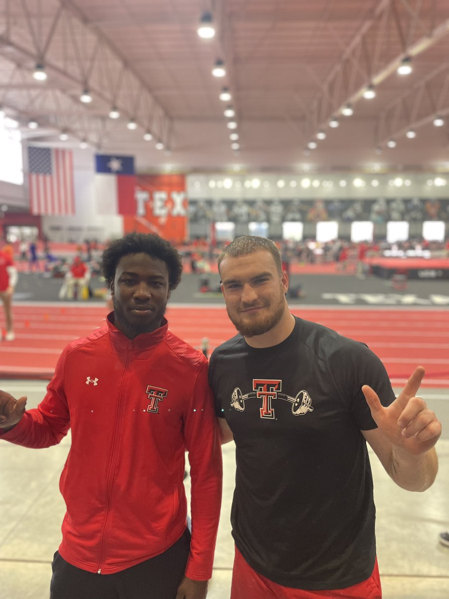 TTUPumpjacks's tweet photo. @jamesgrando1 and @teeterhenry3 supporting @TexasTechTF @JoeyMcGuireTTU @Coach_Martin34 https://t.co/FXJSwWaxJr