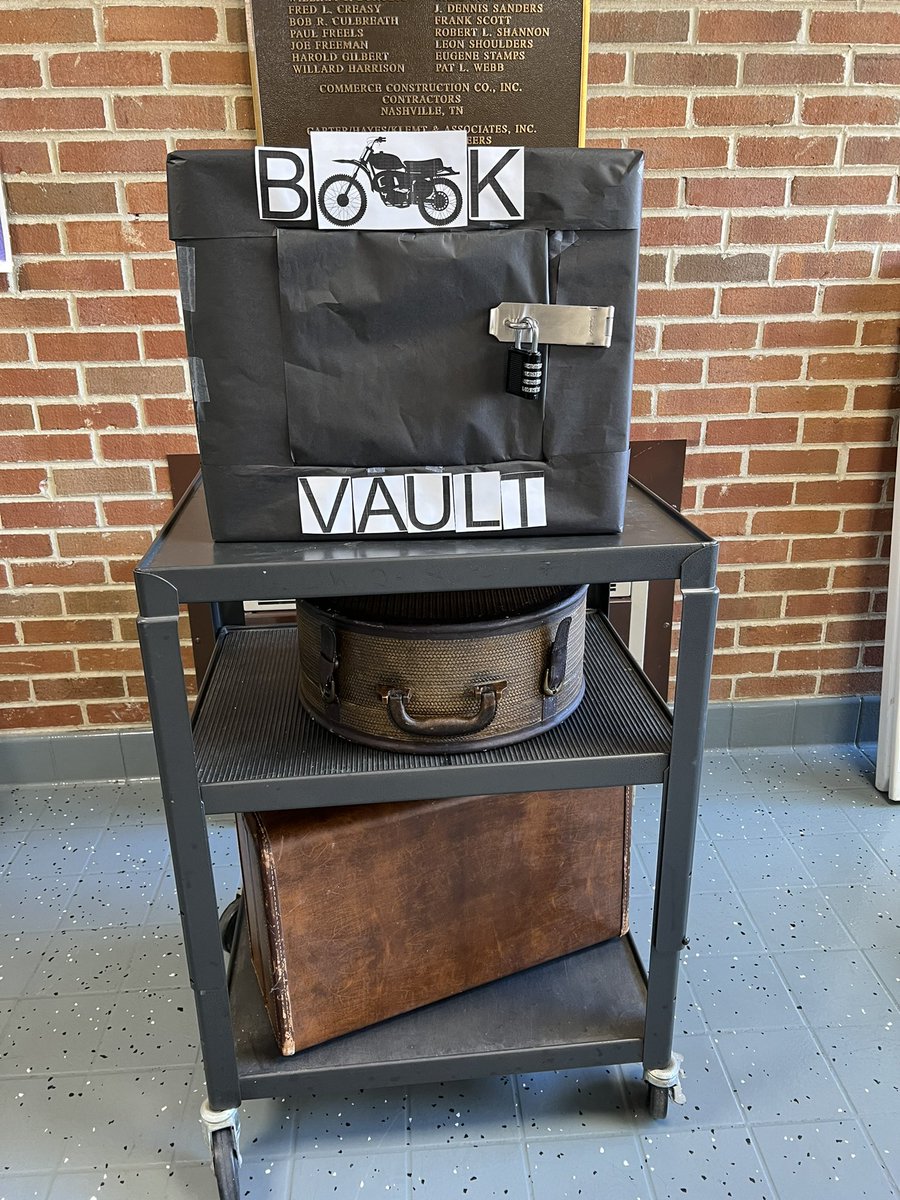 Something very interesting appeared at Howard Elementary this morning 👀👀👀Wonder what is in that locked vault???  So excited ….  Can’t wait to find out!!! #OBBTITLEI2022 #sumnerachieves <a href="/skinner_frankie/">Frankie Skinner</a> <a href="/cindyswafford5/">cindy swafford</a> <a href="/Teach_carr/">Heather Carr</a> <a href="/Thomas_Spears_/">Thomas Spears</a>