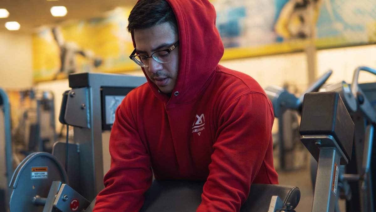 MerakiFitllc's tweet photo. On good days, work out.
On bad days, work out harder.

Model - @DAMProLife 

#merakifit #meraki #fitnessmotivation #workout #clothingbrand #nft #crypto #hoodies #tracksuits #business #casualfitnesswear #fuelyourpassion⛽️ #adapttosurvive #mindsetiseverything https://t.co/k9aYI8rBLD