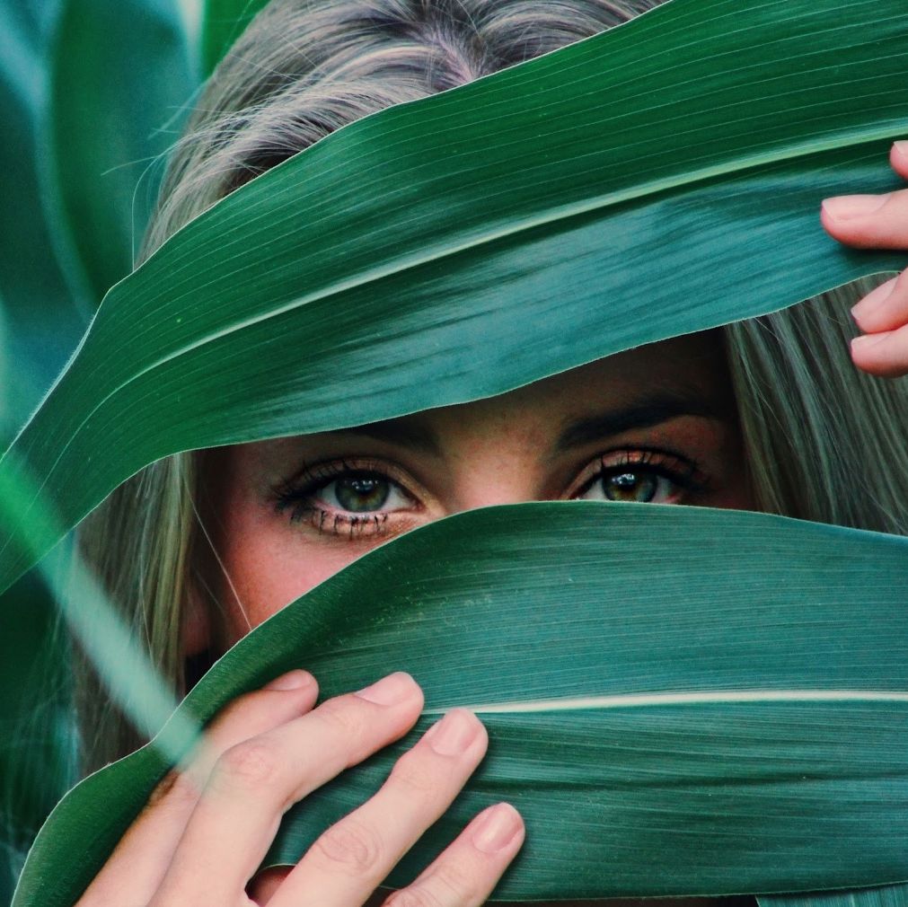 VENeffect reinvigorates the healthy glow of skin at peak vitality by addressing changes in skin due to hormonal variations as we age. We achieve the Venus Effect by relying on nature rooted in science. Learn more about us at VENeffect.com.
