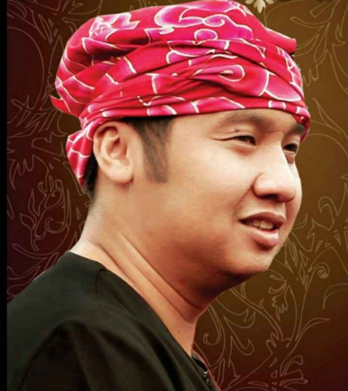 KarsaSandi's tweet photo. Kalau bapak @Maruarar_Sirait tabok atau minimal sentil temen bapak itu, saya &amp; keluarga janji akan pilih bapak di pemilu nanti (kalau masih dapil masih Jabar). https://t.co/bPGWnyibvc