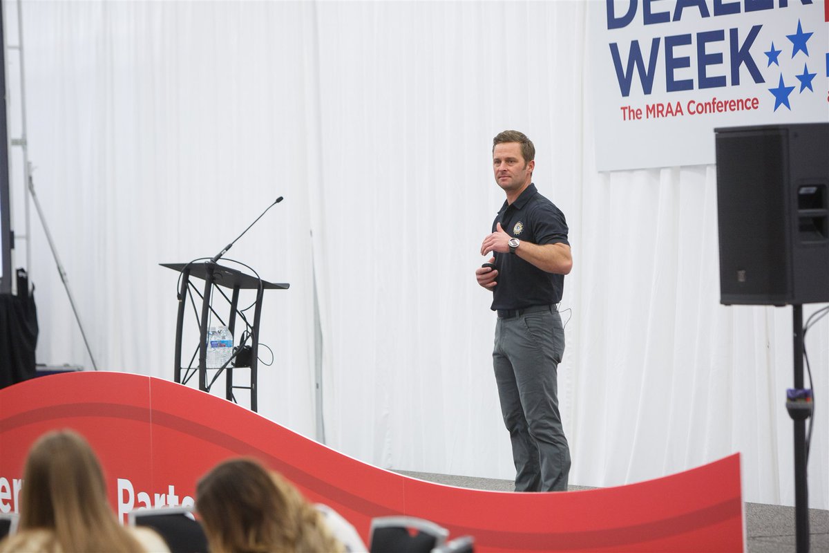 MarineRetailers's tweet photo. Can we get a round of applause for all of our amazing experts who spent their time with us at Dealer Week and Dealer Week Online?! What was your biggest takeaway from one of these educators? #DealerWeek https://t.co/rmsk11DUum