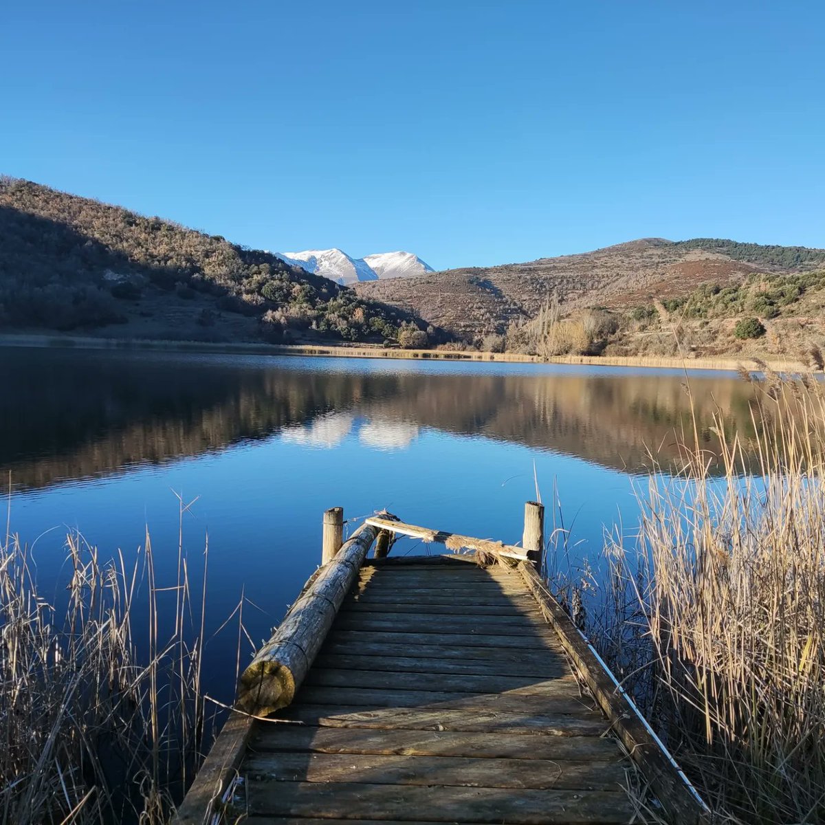 BcnAventuras's tweet photo. Moncortes - Pobla de Bellveí. #rutasdeagua #Lleida #catalunya @andyxxiiv https://t.co/CR8OxIgr89