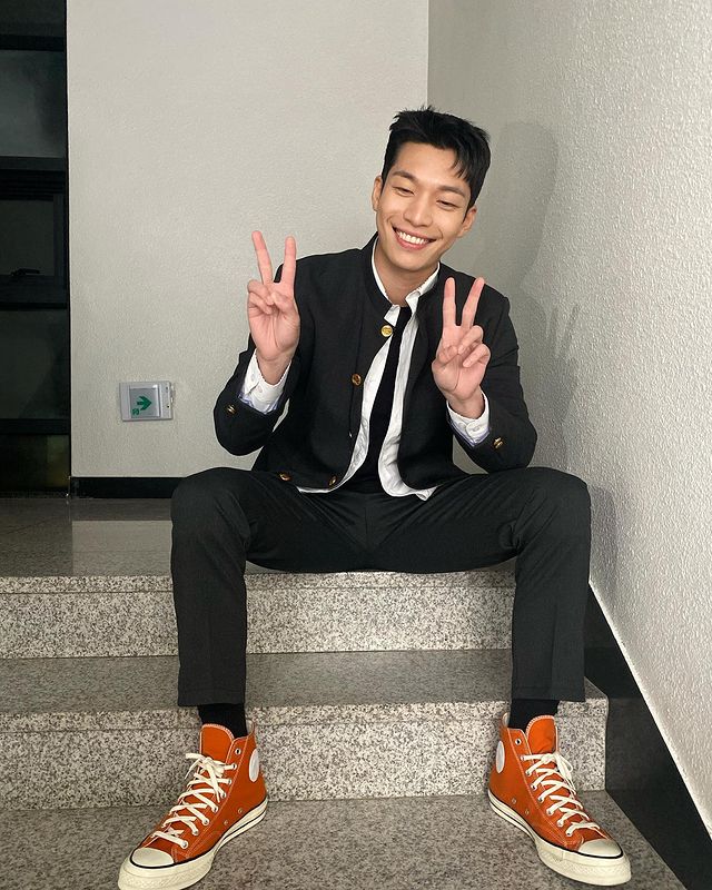 wihajoonfiles's tweet photo. i have crush on my senior in campus https://t.co/i7qHwqOEke