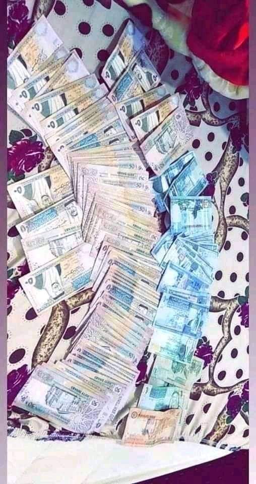 ما علاقتك فيهم
انا علاقتي فيهم ميته