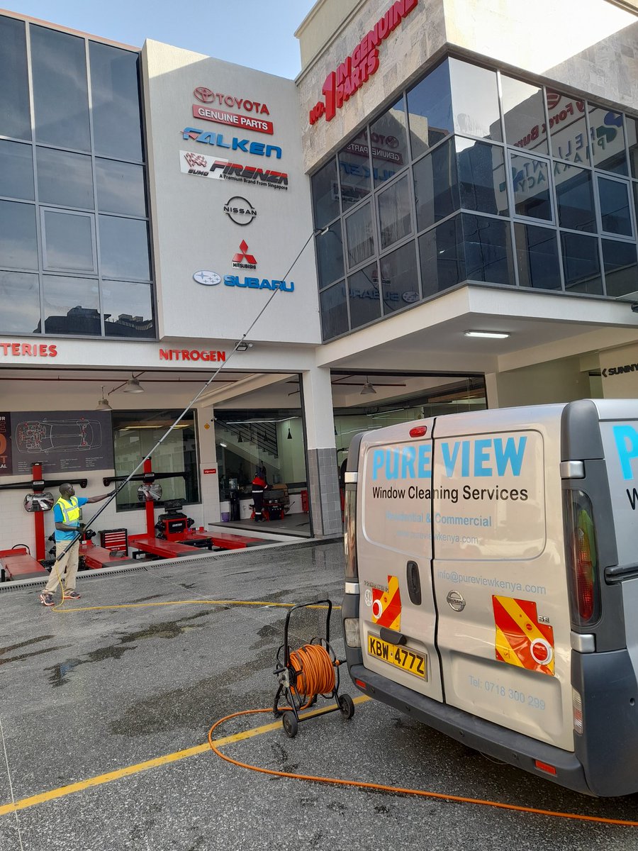 pureviewkenya's tweet photo. Get your commercial building windows sparkling..
Thanks to the Woodridge centre for trusting in us. 
New Autometrix is up and running.
📞 0718 300 299 
📧 ;info@pureviewkenya.com https://t.co/RahvHiXzcC