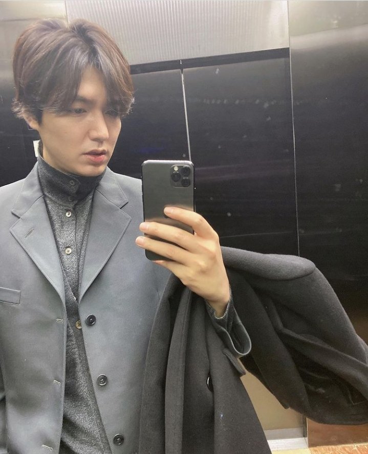 myghiy's tweet photo. LEE MINHO SI FUE SOY LÁGRIMAS 
#ParkShinHye https://t.co/pALfCt08cQ