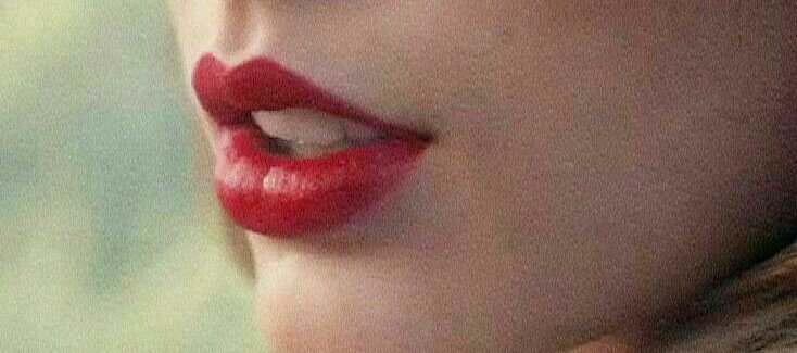 melodrunk's tweet photo. a boca da taylor é provavelmente a mais bonita de todos os tempos e nada me faz mudar de ideia https://t.co/f39VTlGKJP