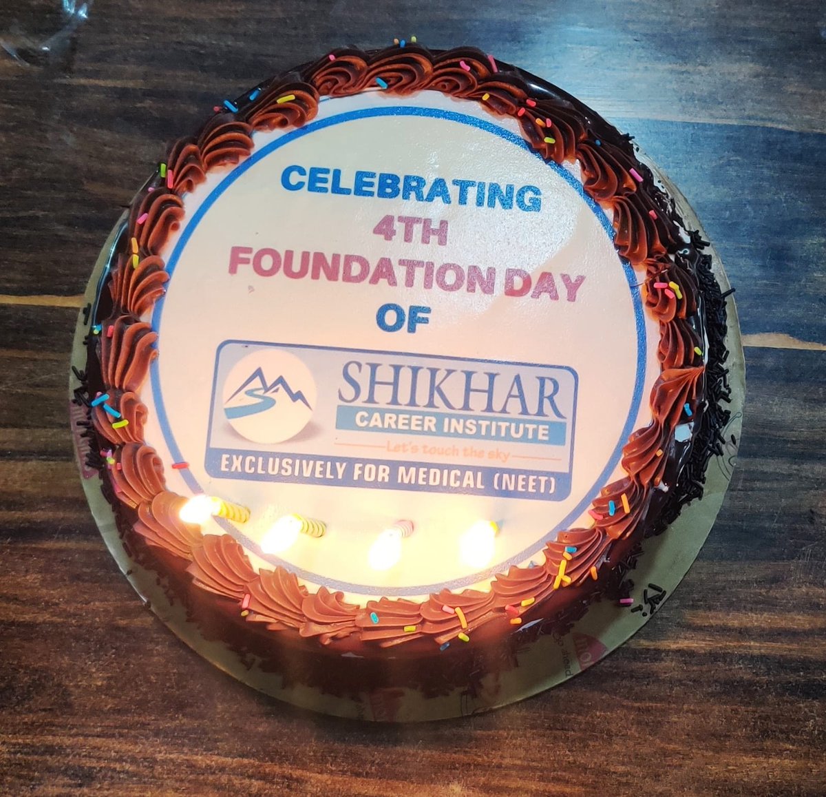 AshutoshJhaNITP's tweet photo. Glimpse of Foundation Day Celebration  #ShikharCareerInstitute 
#4thFoundationDay https://t.co/6QEQepaaY9