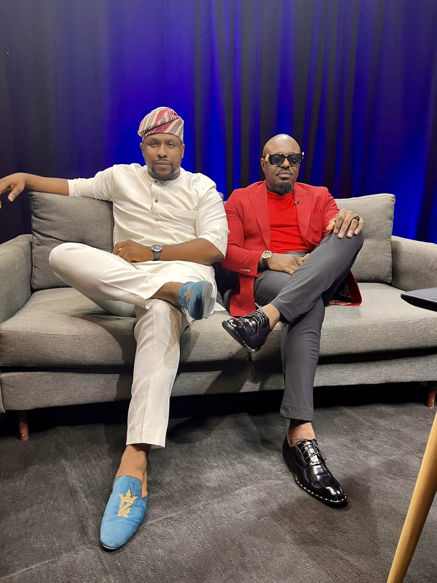 thedubem's tweet photo. Grew up watching Veteran Actor Uncle Jim @jimiykeofficial on TV.  Not every time you get to have a legend in your studio. Thank You for your time today ❤️. He’s Got a new Book out! E-Book available on Amazon. @thecirclelagos https://t.co/LgAWToI22O