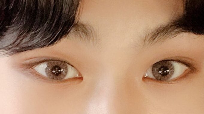 loveyangjungwon's tweet photo. who has the most beautiful eyes in kpop and why is it yang jungwon? https://t.co/rjEh4UmjhD