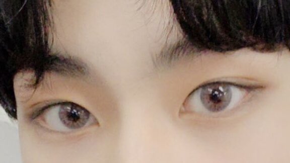 loveyangjungwon's tweet photo. who has the most beautiful eyes in kpop and why is it yang jungwon? https://t.co/rjEh4UmjhD