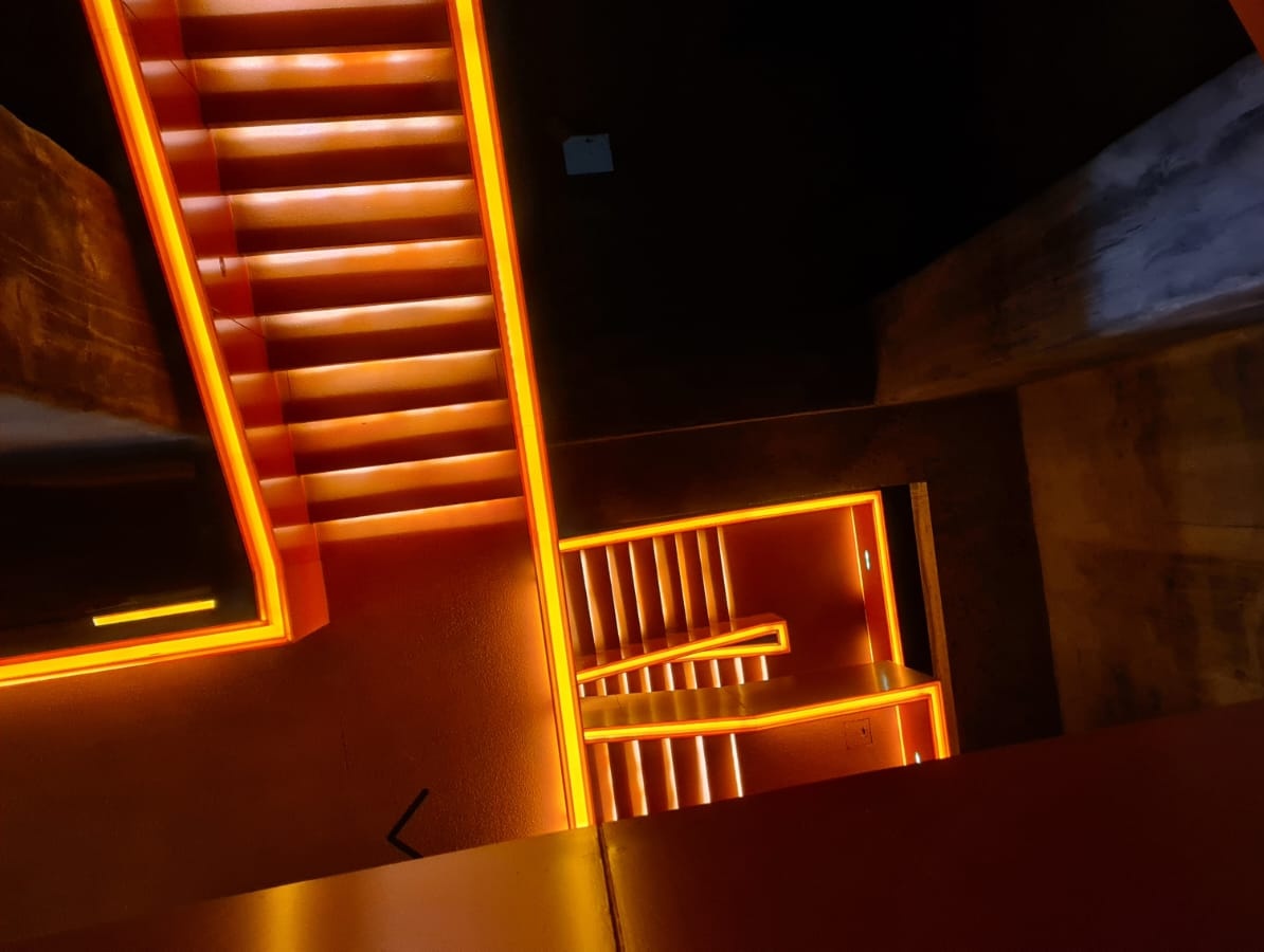 I_Barbara_S's tweet photo. Lights on...
#looking_down #lightson #stairway #photography #architecture #architecturelovers #architecturephotography https://t.co/O7xNmjlm1x