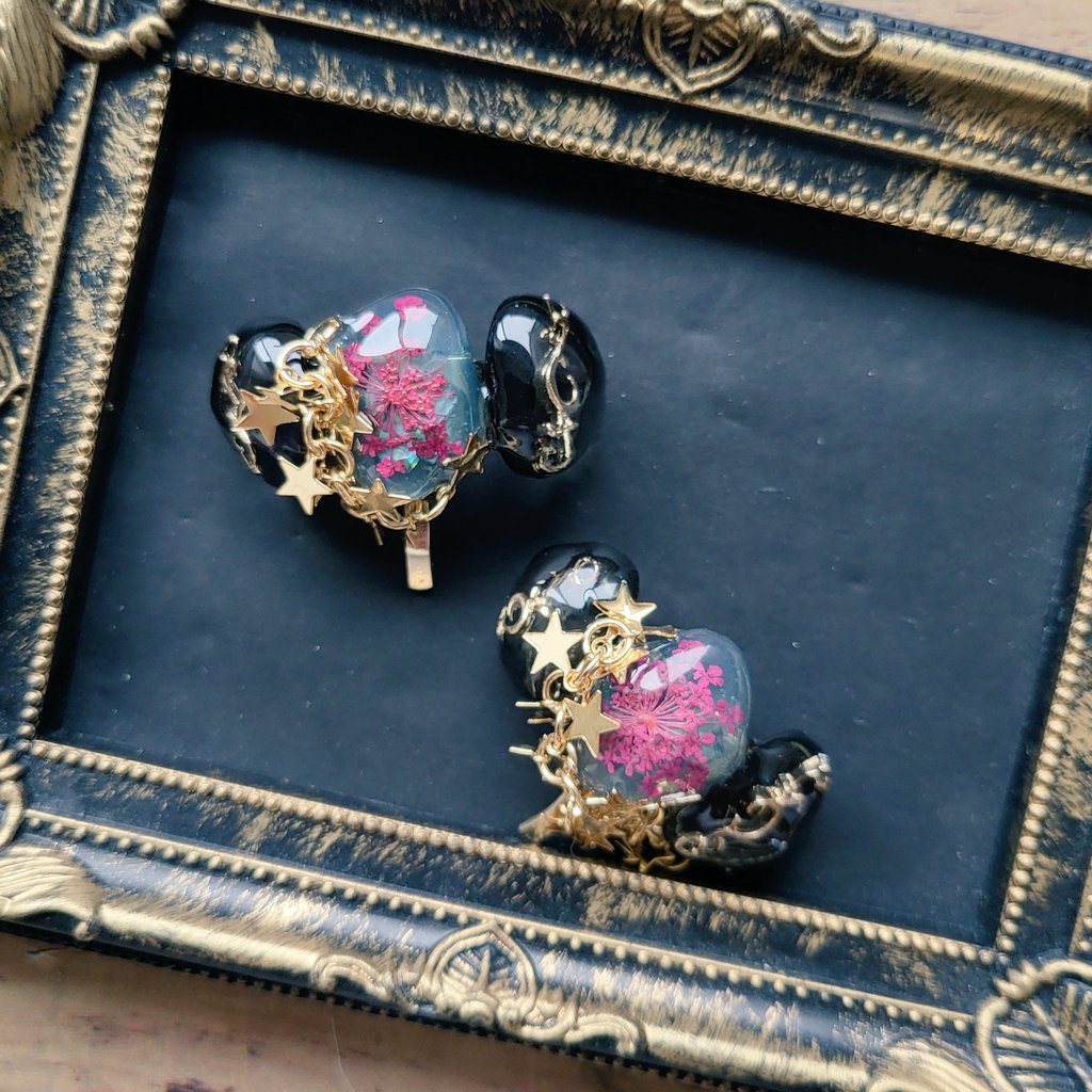 parallelworld03's tweet image. キラキラポニーフックできたー