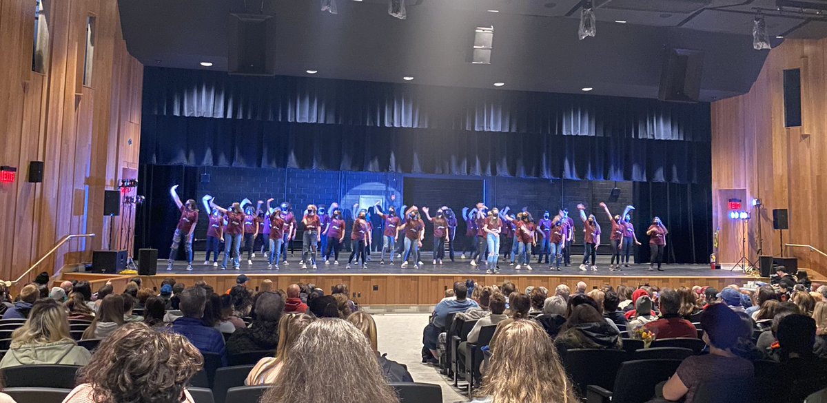 MrLawrence_LCSD's tweet photo. Congratulations to the talented performers, crew, and staff of Liverpool High School’s FAME Showcase! An awesome first performance in our new (almost finished) auditorium. Great job Warriors! https://t.co/nH1QlUJ78U