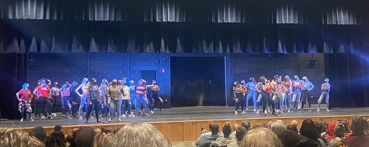 MrLawrence_LCSD's tweet photo. Congratulations to the talented performers, crew, and staff of Liverpool High School’s FAME Showcase! An awesome first performance in our new (almost finished) auditorium. Great job Warriors! https://t.co/nH1QlUJ78U