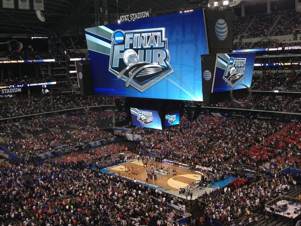 jonmachota's tweet photo. AT&amp;T Stadium has curtains to put over the windows. They’ve been up for NCAA tournament games https://t.co/QIMkebNbxb