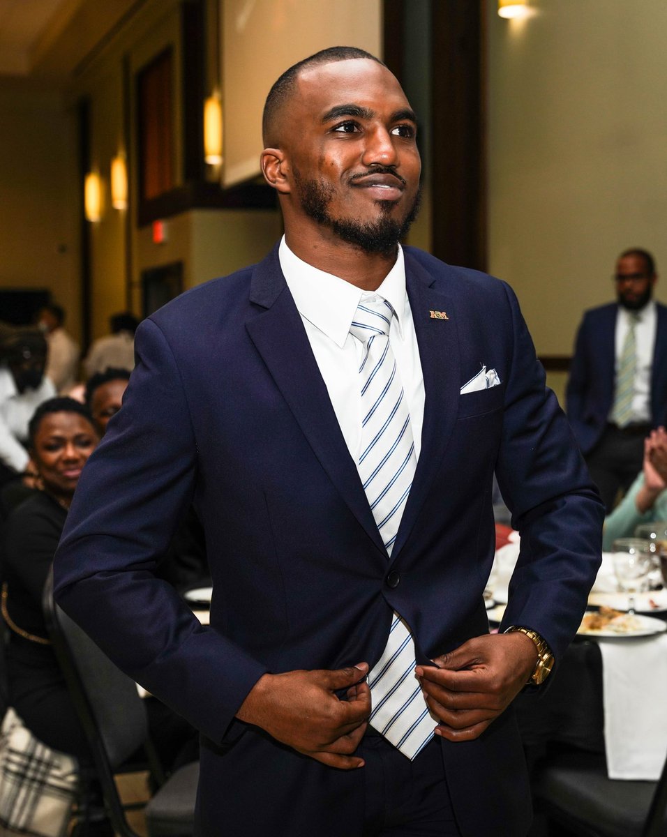 FAMU_FB's tweet photo. Great night for the Rattlers at the football banquet!

#FAMU | #Rattlers | #LeaveNoDoubt https://t.co/ppClUJYgSG