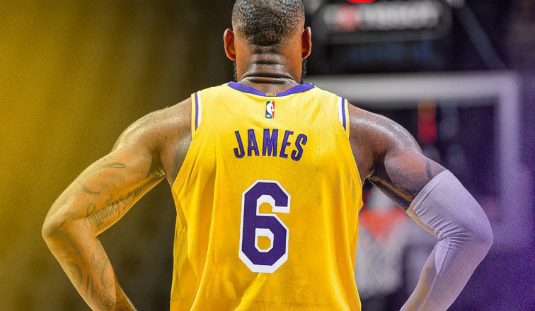 LakersLead's tweet photo. 16 consecutive games of 25+ points for the King 
#LeBronJames #NBAAllStar https://t.co/V0IKXVxQkn