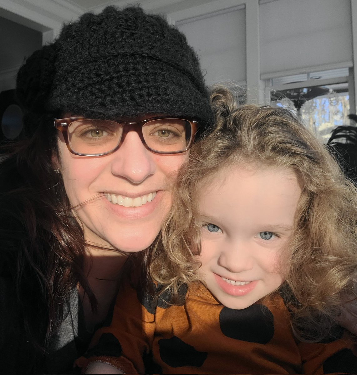SQL412's tweet image. My little ray of sunshine when it is 9 degrees and snow everywhere ❄️🌞 #viliamarie #iloveyou