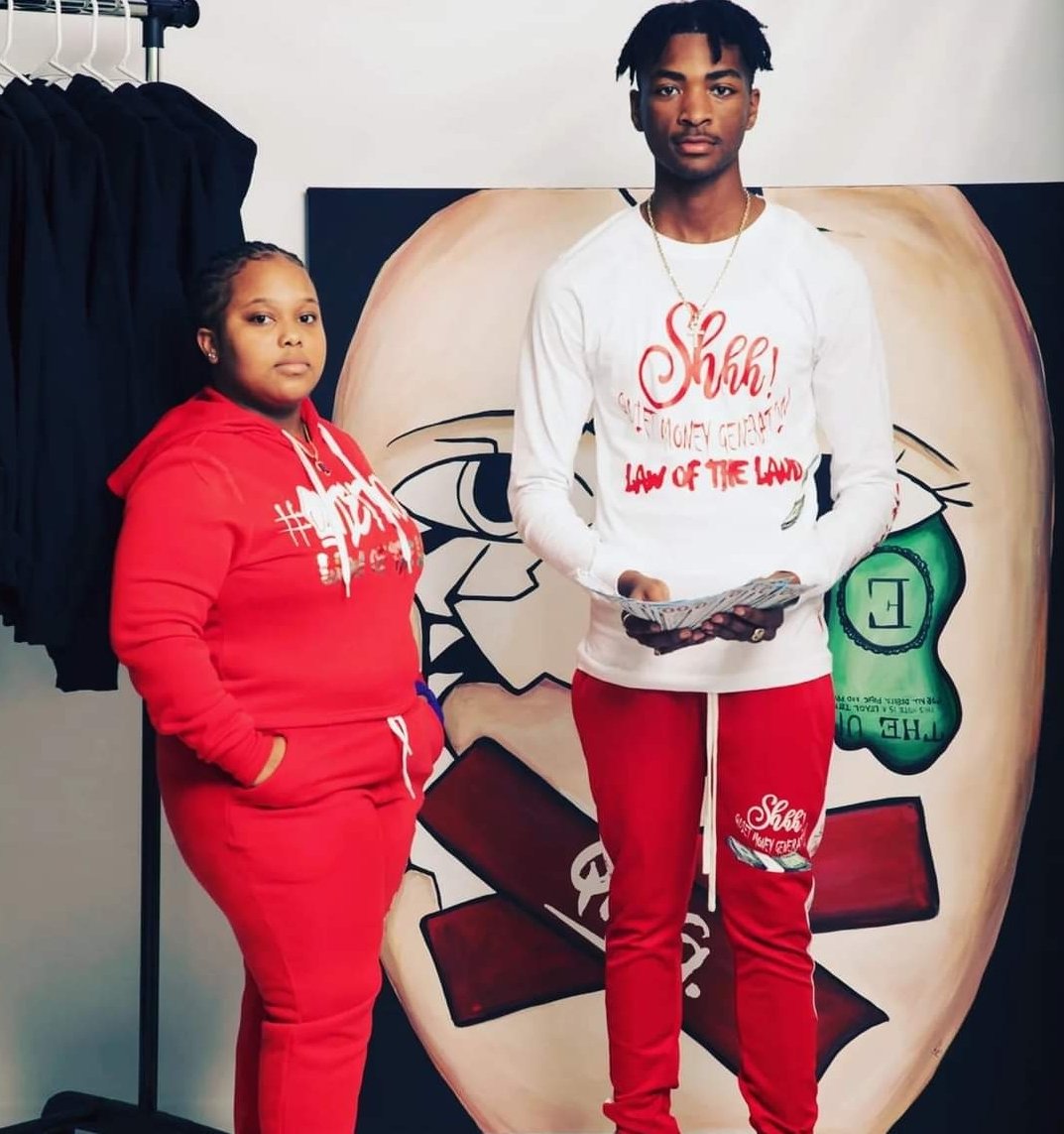 QMG_Nation's tweet photo. Quiet Money Generation Apparel 💰 LLC
Fam Photo Shoot 📸 DM for inquiries.  
Thanks for Yall Support 💯
Hit Our Web Site ⤵️ 
🖱 https:// https://t.co/AYmyMNpygW https://t.co/o43eYeZPUP
