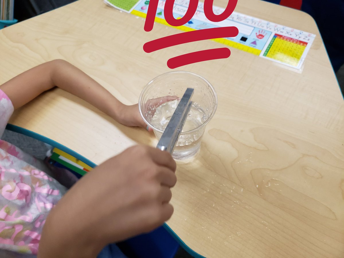 bepelayo's tweet image. Ss made observations about vibrations by using their eyes, hands, and ears 1.PS4.1
#ElemScience #PelayoPirates #CastleSTEAM @CastleSTEAM #K2CanToo