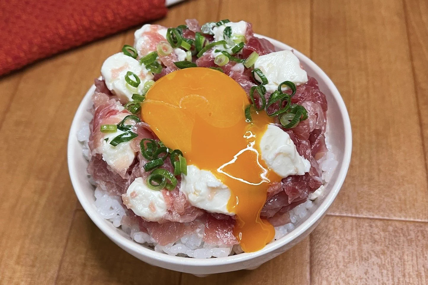 ごま油香る！生ハムとクリームチーズ丼！食欲減退している時に食べてみたい！