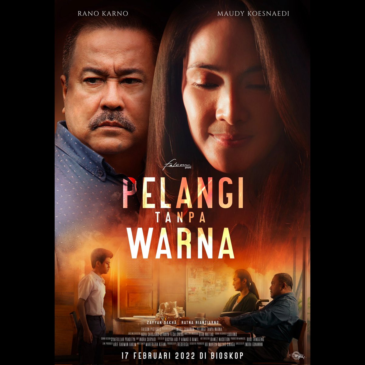 tix_id's tweet photo. Rano Karno dan Maudy Koesnaedi kembali dipertemukan , kali ini lewat film #PelangiTanpaWarna persembahan @falconpictures_ . Nantikan filmnya segera hanya di bioskop!
#TIXID #filmbaru #biosko https://t.co/rptgsvA35t