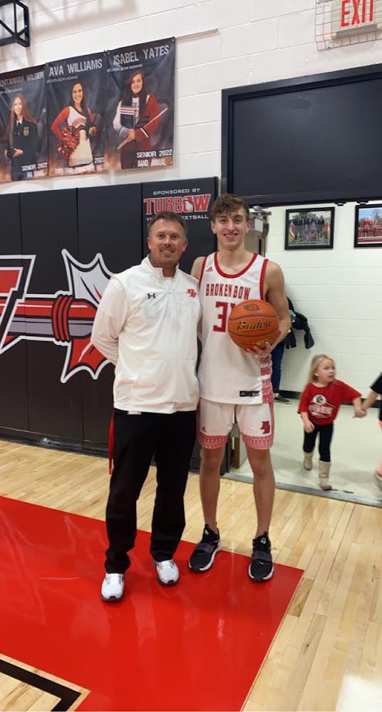 jellis312000's tweet photo. Congrats @baxter_keegan on breaking the single game scoring record with 37 tonight #GoBow https://t.co/0zT74CP5YH