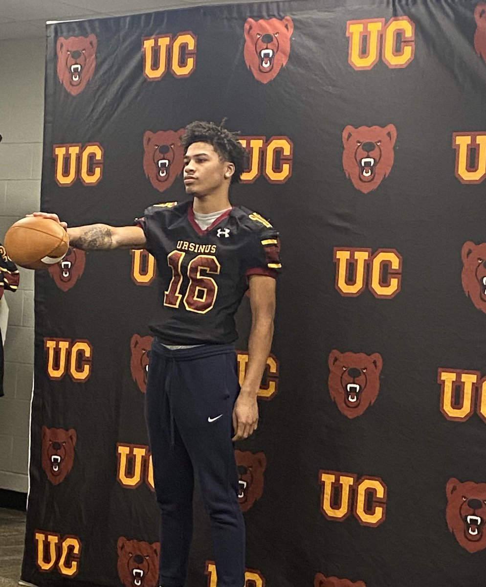 Had a great official visit to Ursinus College! Thanks to ⁦<a href="/Coach_Endy/">Jeff Endy</a>⁩ ⁦<a href="/CoachPGallagher/">Peter Gallagher</a>⁩ and the rest of the coaching staff for having me! Also want to thank ⁦@Pwillis3424⁩ for being a great host!
#GoBears