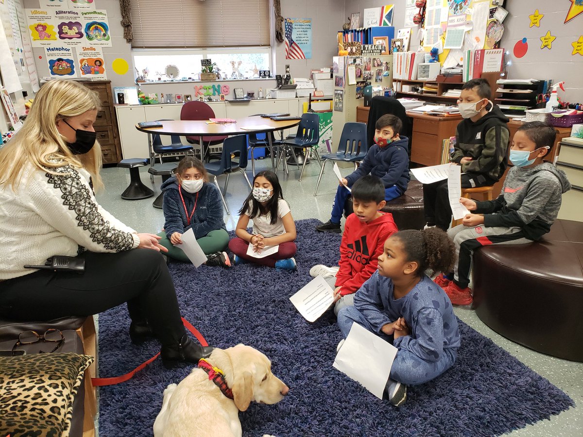 We practiced our speaking &amp; listening skills by interviewing Mrs. Montgomery.❤
#cheetahpride 
#bestprincipal
#growingourenglish